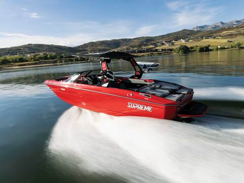 2024 Supreme S240 | Wakeboarding Mag