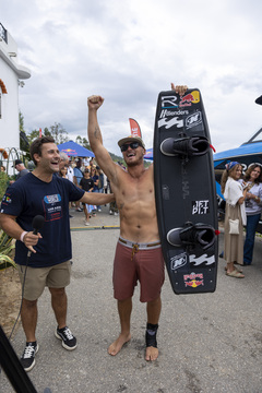 CORY TEUNISSEN AND ZAHRA KELL WIN THE 2023 NAUTIQUE WWA WAKEBOARD WORLD CHAMPIONSHIPS PRESENTED BY GM MARINE – World Wake Association