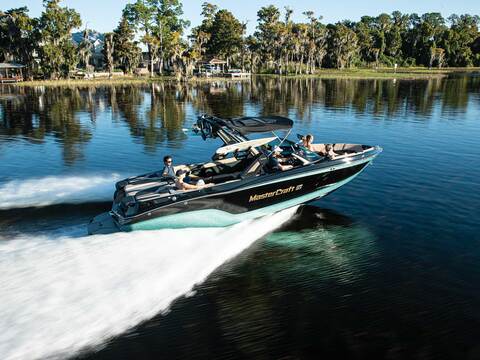 2024 MasterCraft XT25 | Wakeboarding Mag