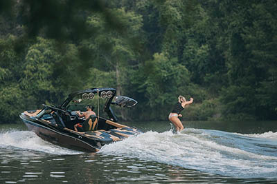 Ashley Kidd, 7x World Wake Surfing Champion, Partners with Klipsch Marine Audio - Alliance Wakeboard