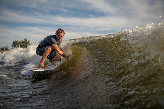 Top Tips for Learning How to Wakesurf - The-House