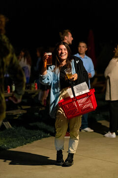 WAX THAT evenings 3 Stops